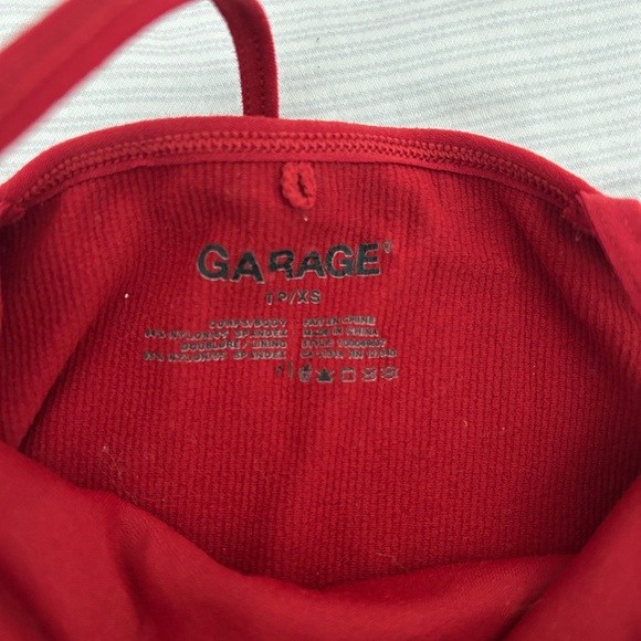 Red & Beige Ribbed Crop Top - Picture 2 of 6